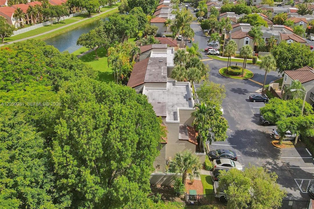 For Rent: $2,650 (2 beds, 1 baths, 1076 Square Feet)