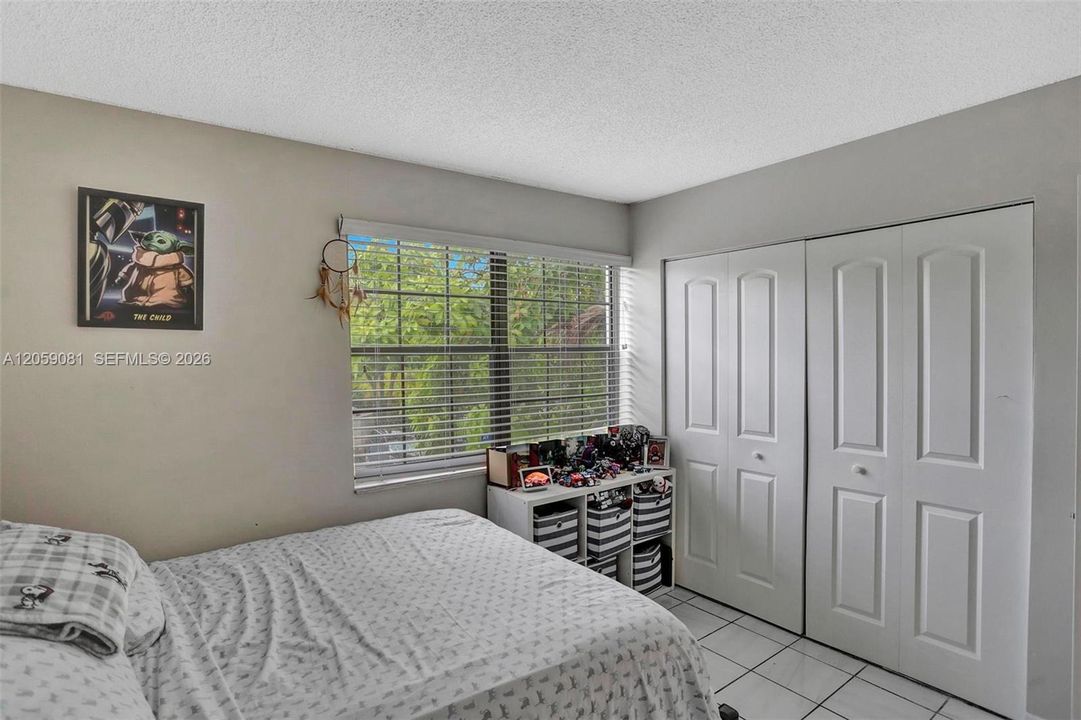 For Rent: $2,650 (2 beds, 1 baths, 1076 Square Feet)
