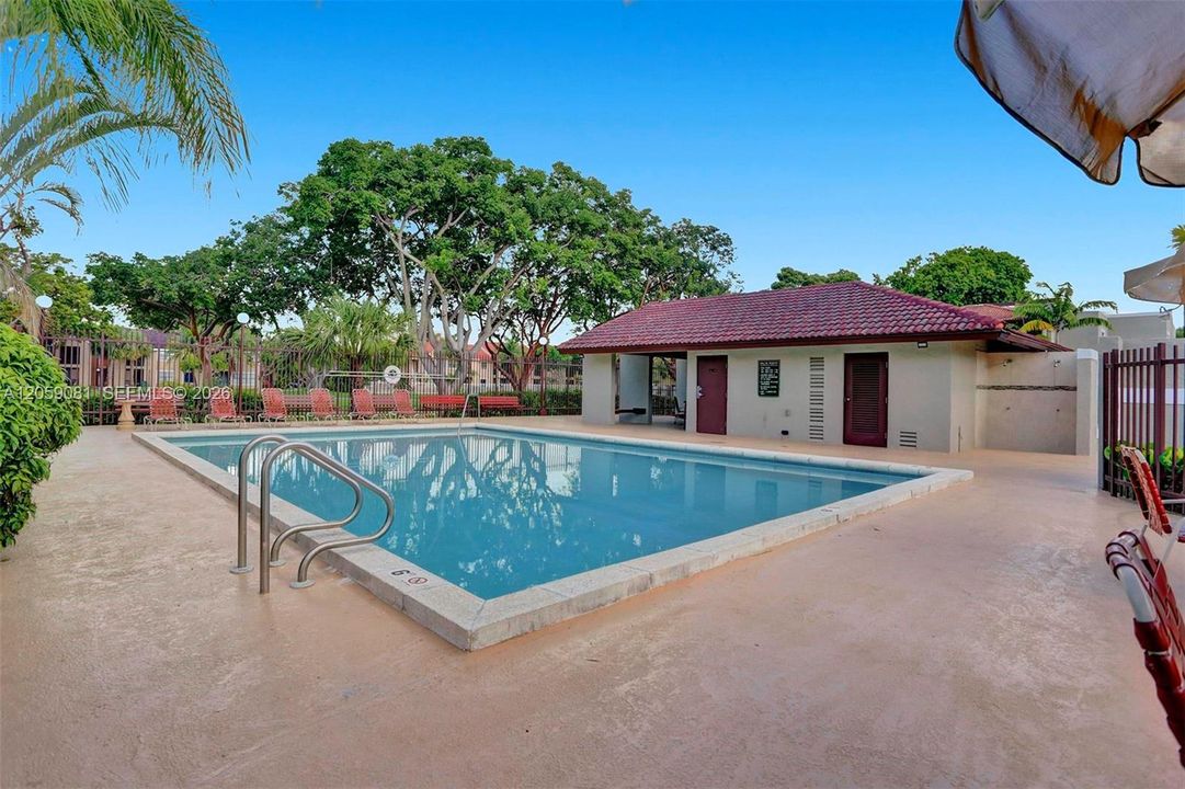 For Rent: $2,650 (2 beds, 1 baths, 1076 Square Feet)