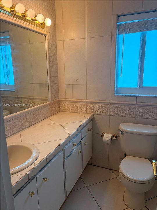 На продажу: $829,999 (4 спален, 2 ванн, 1632 Квадратных фут)