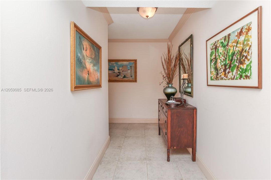For Sale: $230,000 (2 beds, 2 baths, 1300 Square Feet)
