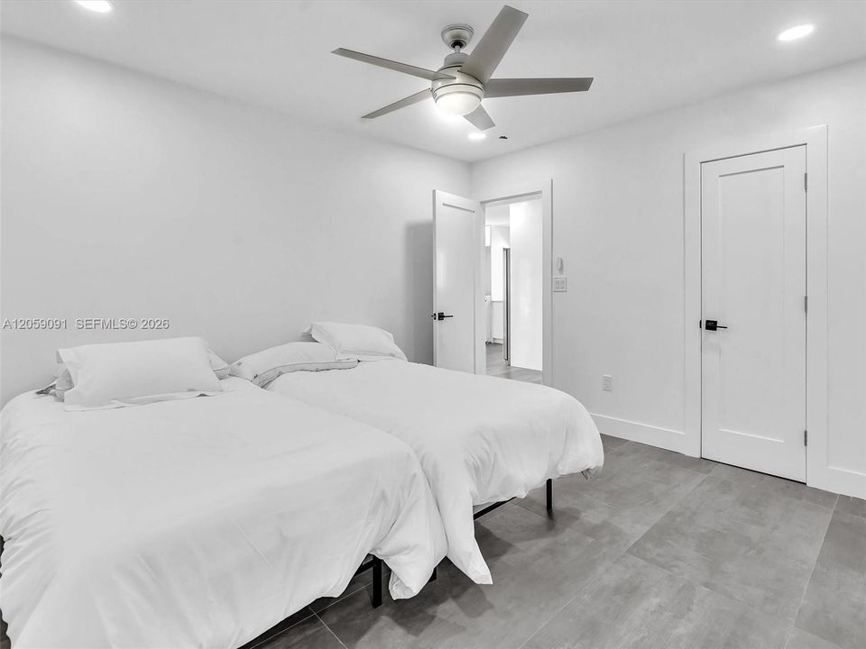 В аренду: $2,750 (2 спален, 2 ванн, 7170 Квадратных фут)