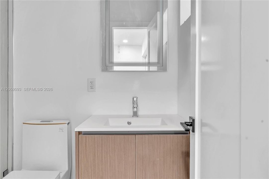 В аренду: $2,150 (1 спален, 1 ванн, 7170 Квадратных фут)