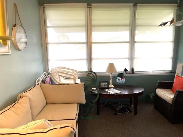 Enclosed Florida room
