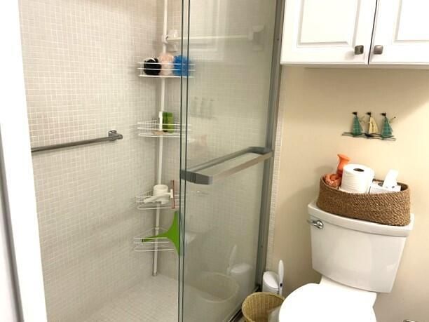 Guest bathroom shower stall