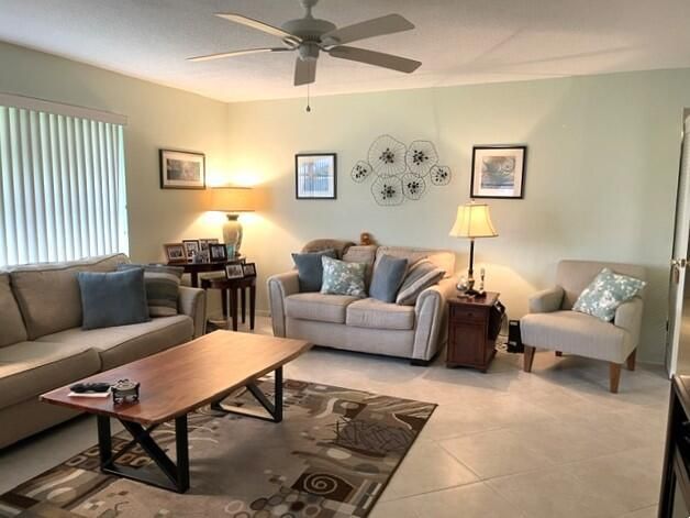 Living room 2
