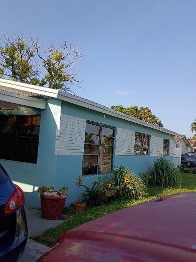 ETIENNE HOUSE PIC #12