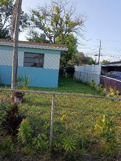 ETIENNE HOUSE PIC #9