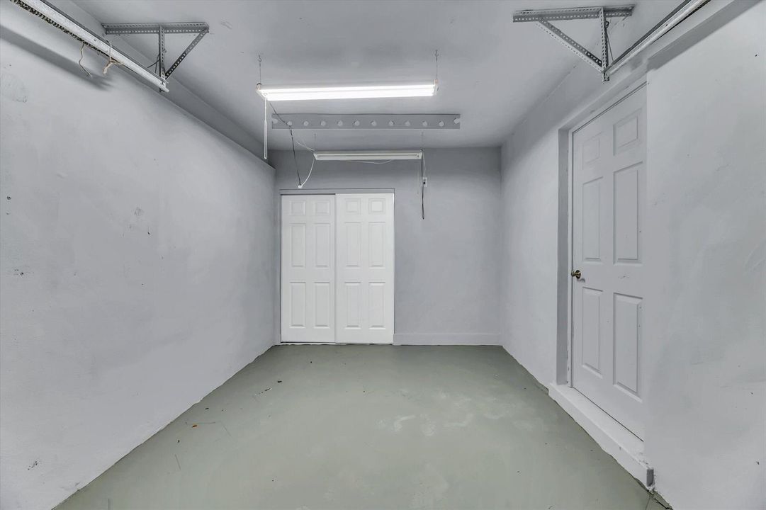 27-1404 SW 1st Ave-27