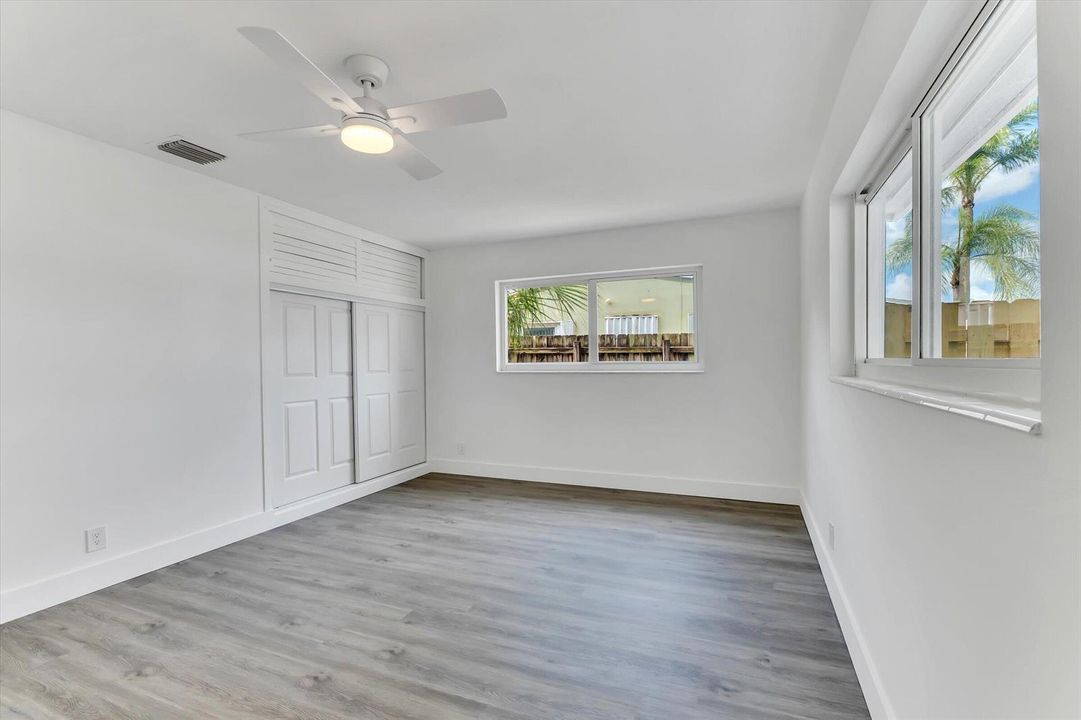 11-1404 SW 1st Ave-11