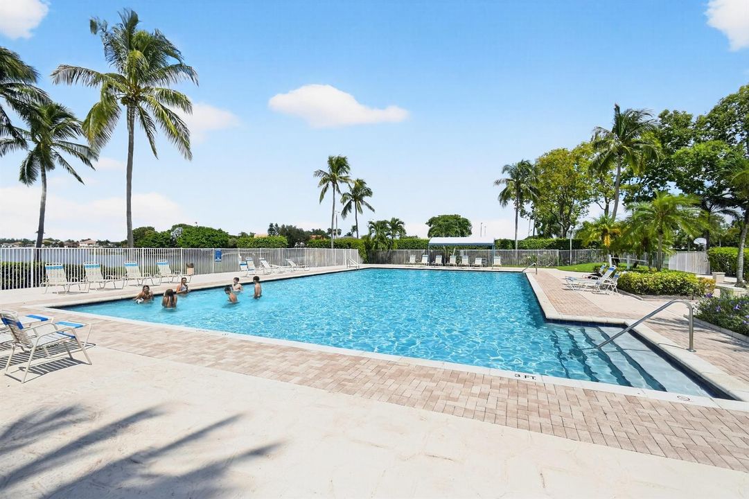 Lake Charleston Resort Pool