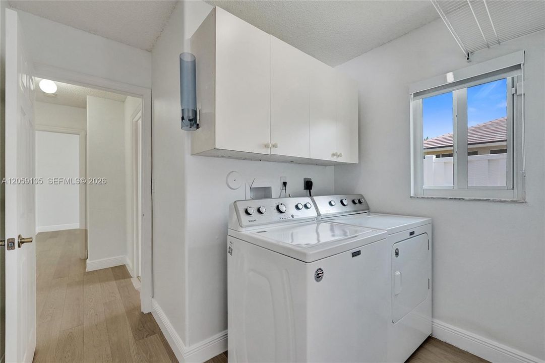 В аренду: $5,200 (3 спален, 2 ванн, 1768 Квадратных фут)