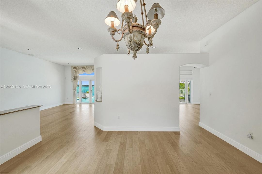 В аренду: $5,200 (3 спален, 2 ванн, 1768 Квадратных фут)