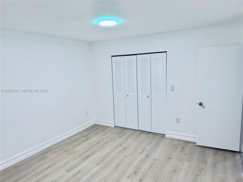 В аренду: $3,500 (3 спален, 2 ванн, 1460 Квадратных фут)