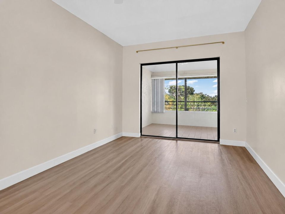 10_bedroom