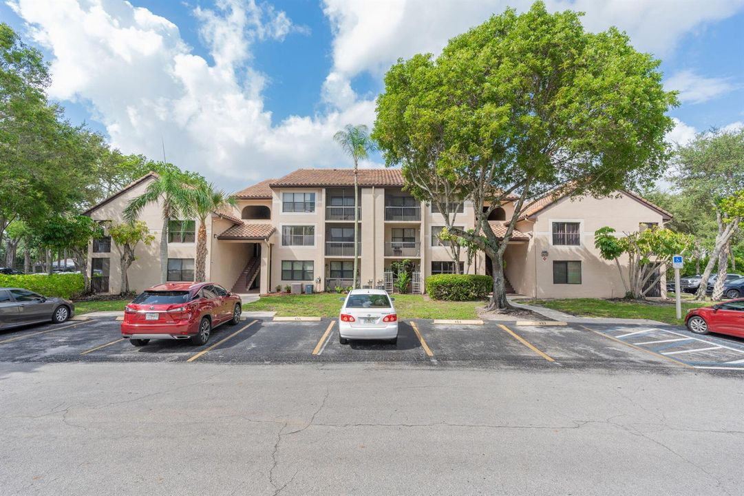 1-web-or-mls-4541 W McNab Rd 17 Pompano