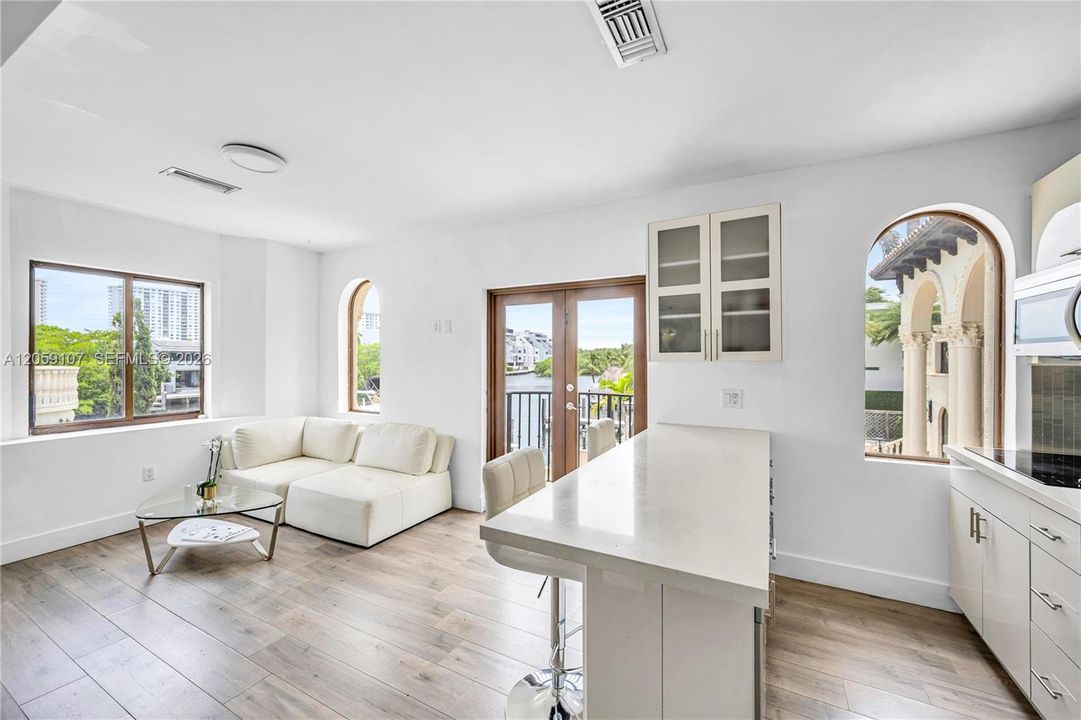 En Venta: $9,990,000 (9 camas, 8 baños, 7558 Pies cuadrados)