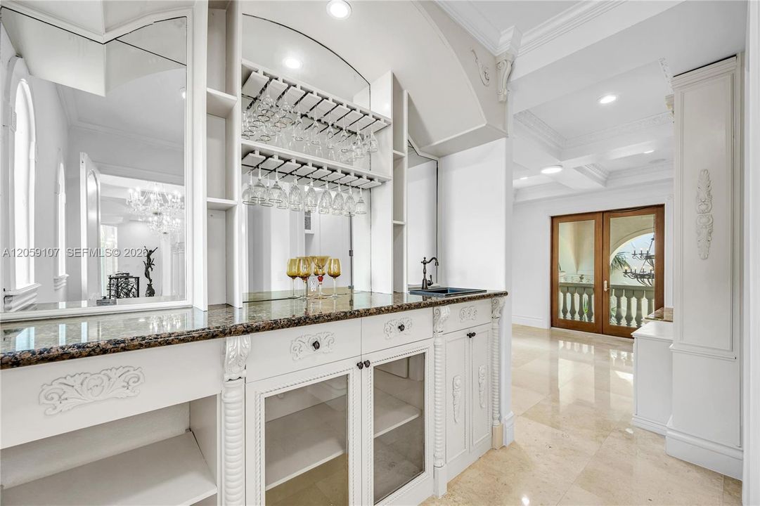 En Venta: $9,990,000 (9 camas, 8 baños, 7558 Pies cuadrados)