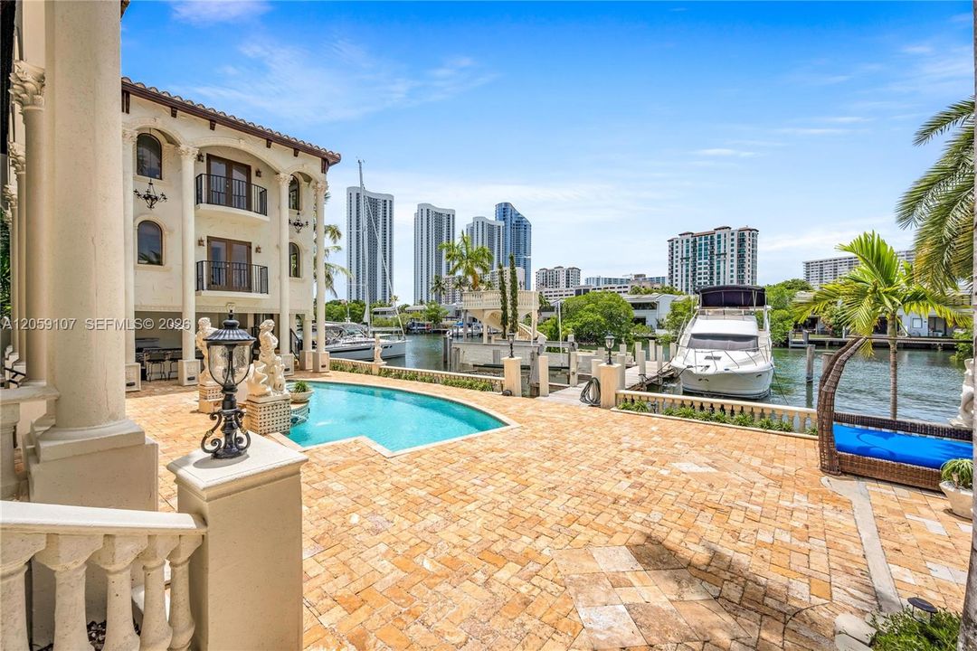 En Venta: $9,990,000 (9 camas, 8 baños, 7558 Pies cuadrados)