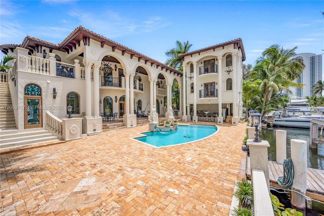 En Venta: $9,990,000 (9 camas, 8 baños, 7558 Pies cuadrados)