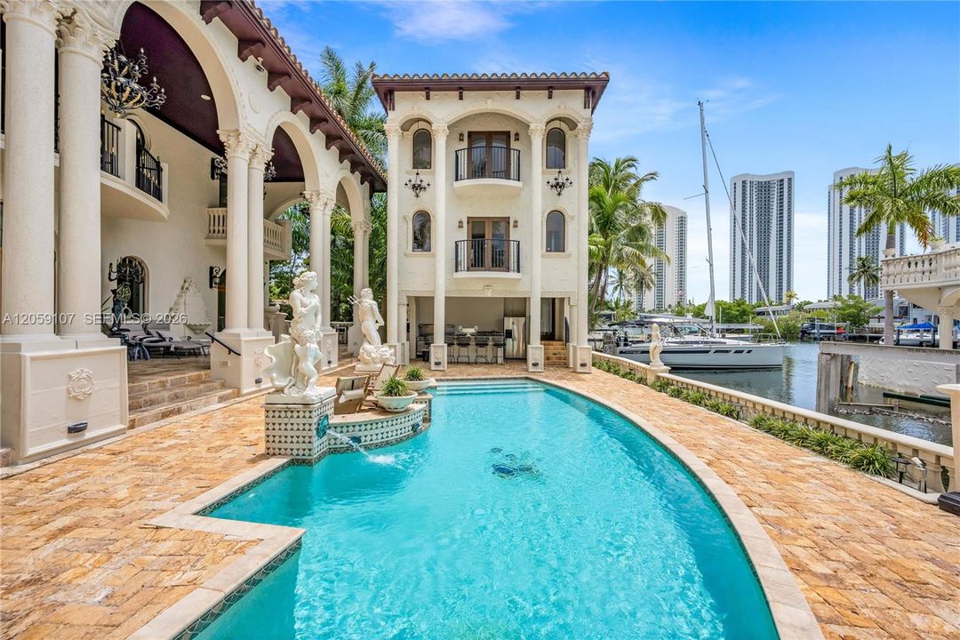 En Venta: $9,990,000 (9 camas, 8 baños, 7558 Pies cuadrados)