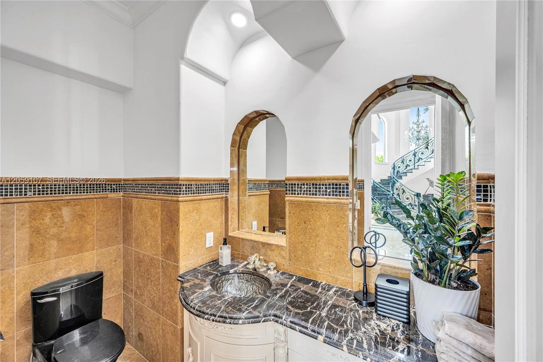 En Venta: $9,990,000 (9 camas, 8 baños, 7558 Pies cuadrados)