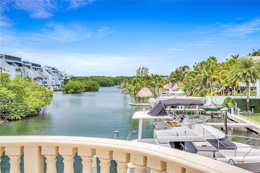 En Venta: $9,990,000 (9 camas, 8 baños, 7558 Pies cuadrados)