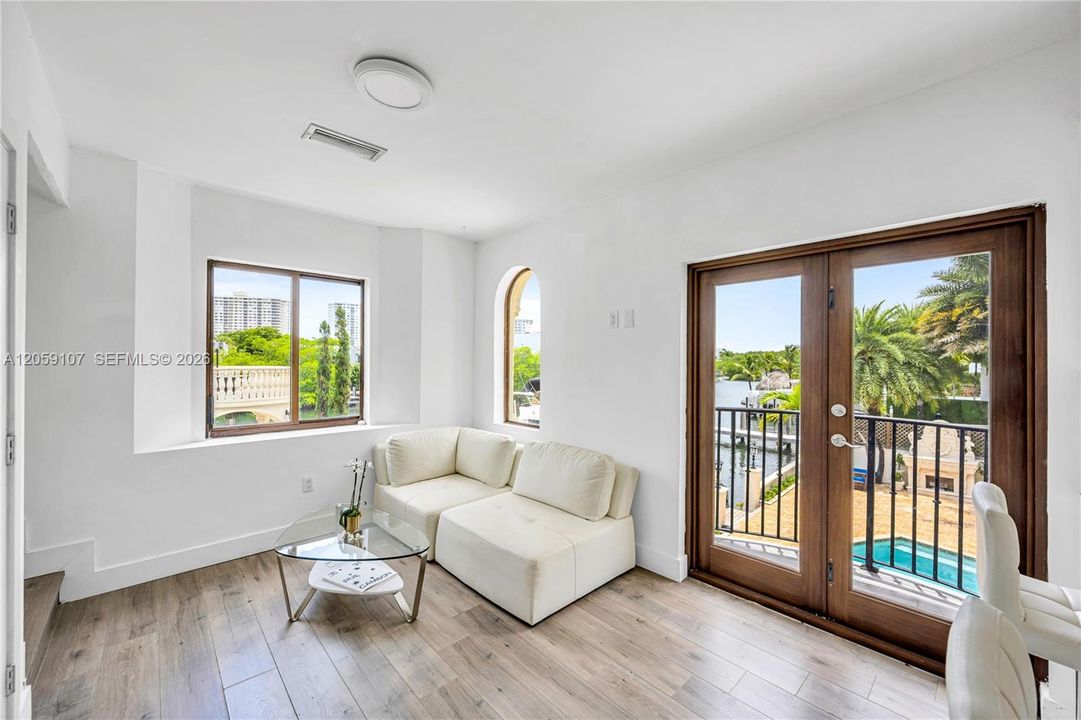 En Venta: $9,990,000 (9 camas, 8 baños, 7558 Pies cuadrados)