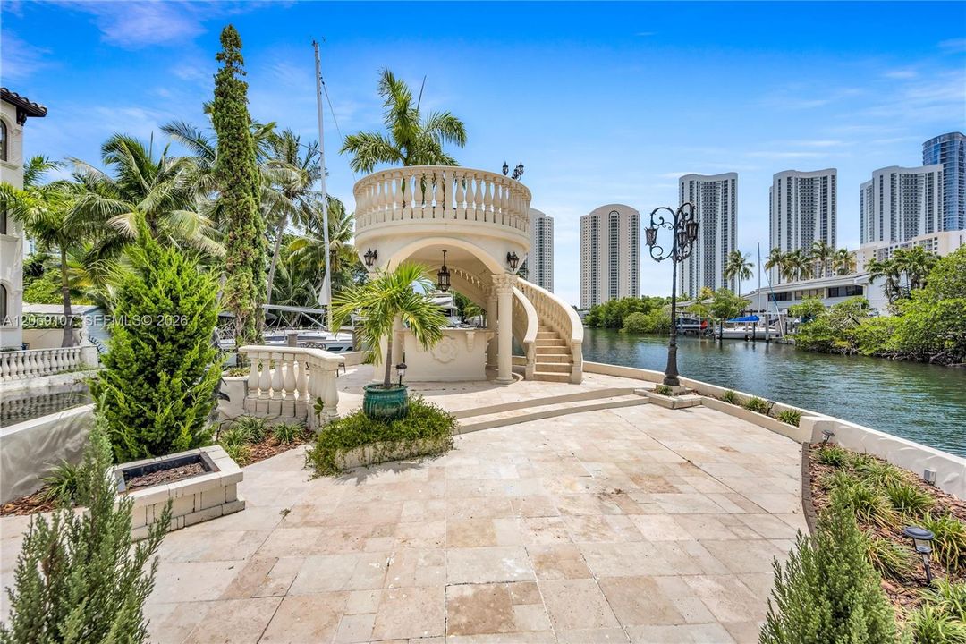 En Venta: $9,990,000 (9 camas, 8 baños, 7558 Pies cuadrados)