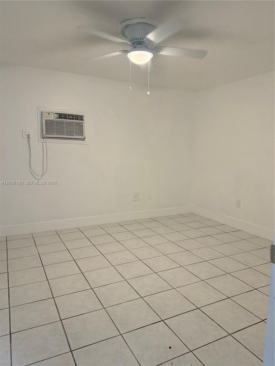 В аренду: $3,800 (4 спален, 2 ванн, 1362 Квадратных фут)