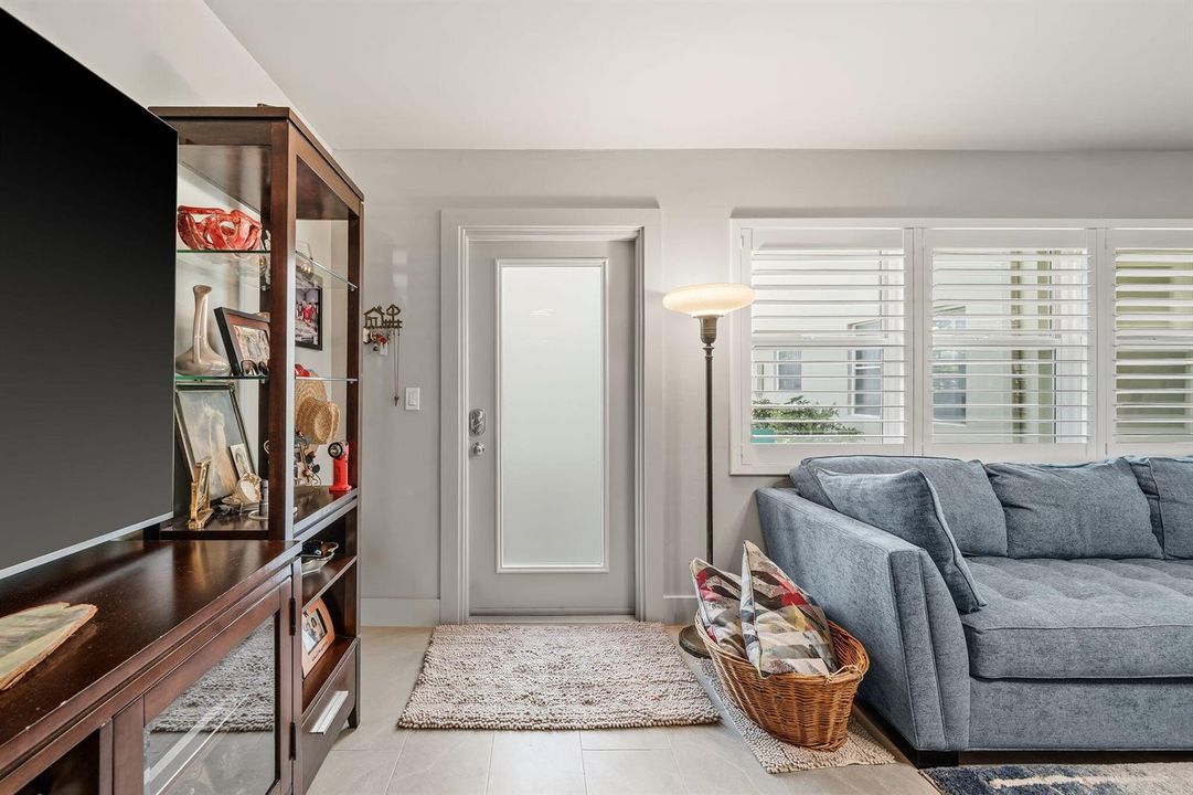Front Entryway/Impact Door