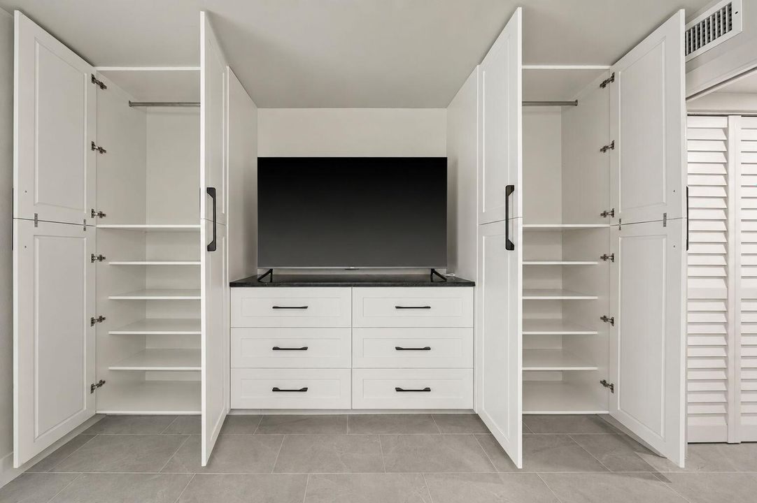 Cabinetry Closet System