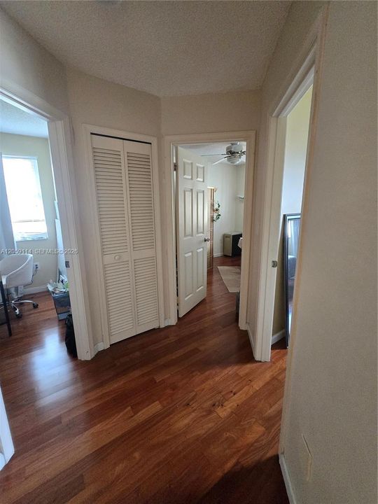 For Sale: $945,000 (5 beds, 3 baths, 2208 Square Feet)