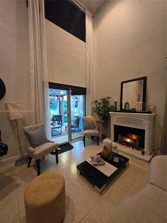 For Sale: $945,000 (5 beds, 3 baths, 2208 Square Feet)
