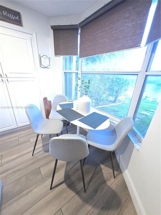 Eat In Kitchen