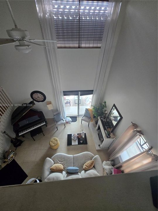 For Sale: $945,000 (5 beds, 3 baths, 2208 Square Feet)