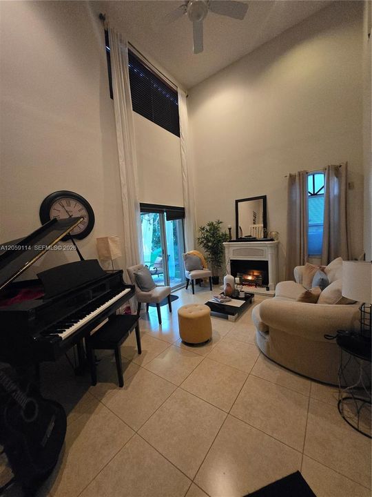 For Sale: $945,000 (5 beds, 3 baths, 2208 Square Feet)