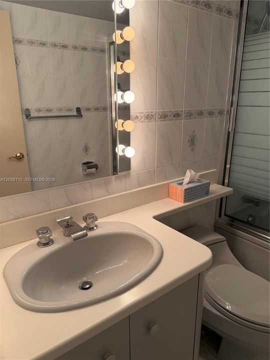 For Rent: $4,900 (3 beds, 2 baths, 1793 Square Feet)