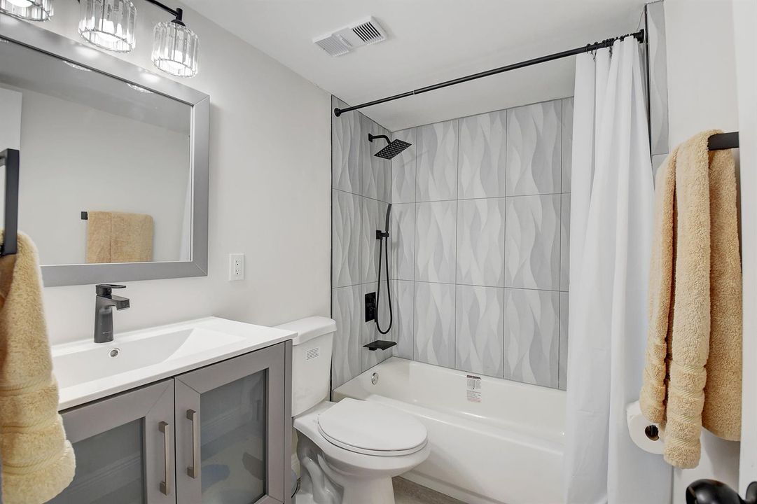 GUEST BATH