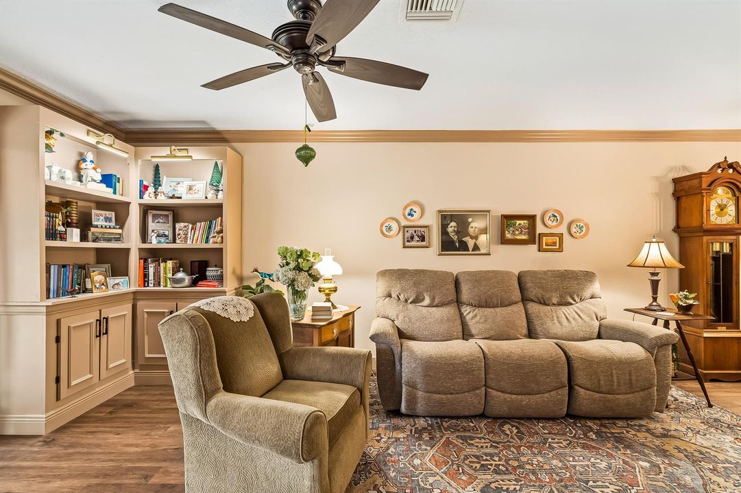 9533 NW 2nd Pl 08