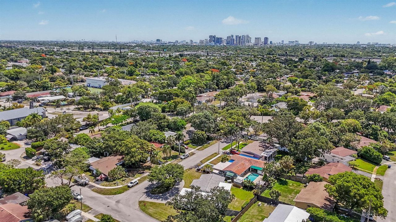 14-web-or-mls-2740-sw-16th-st