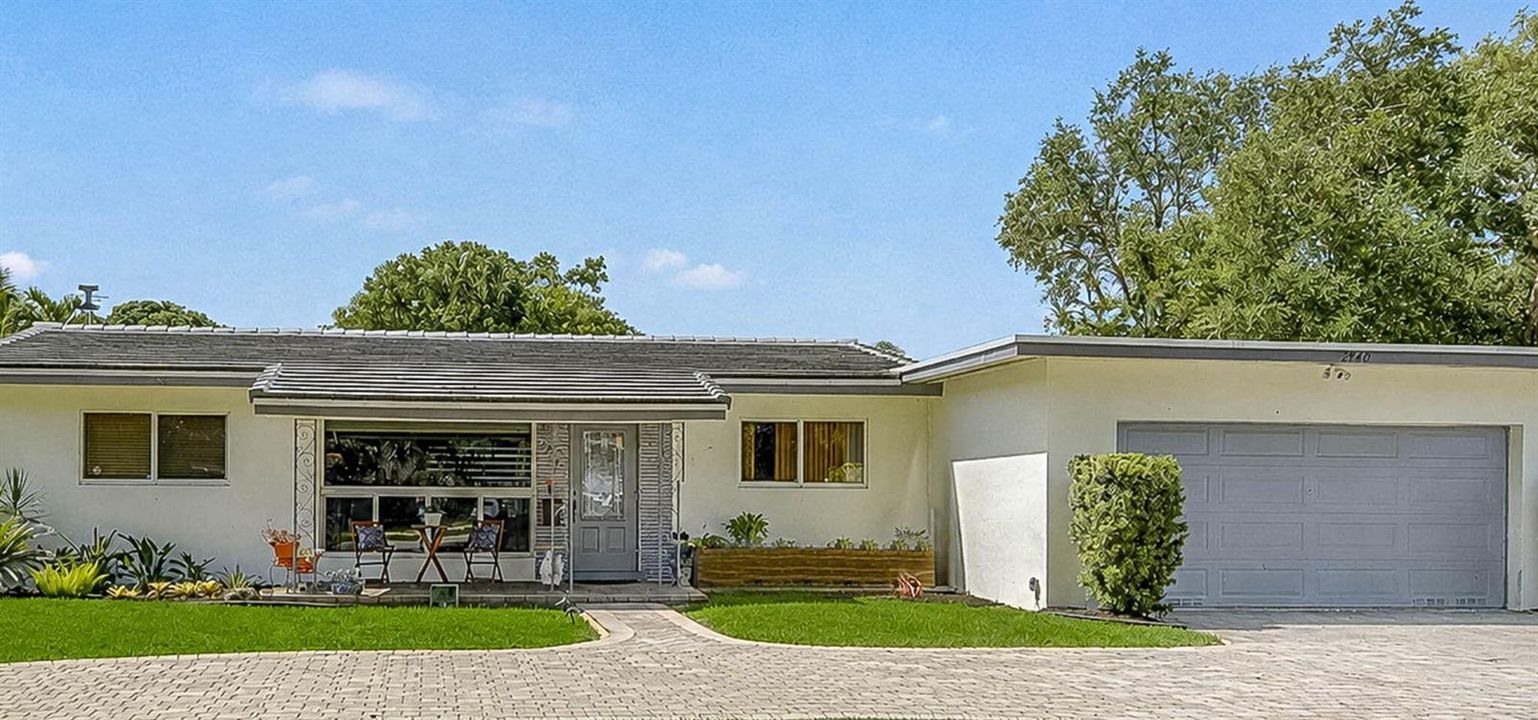 1-web-or-mls-2740-sw-16th-st