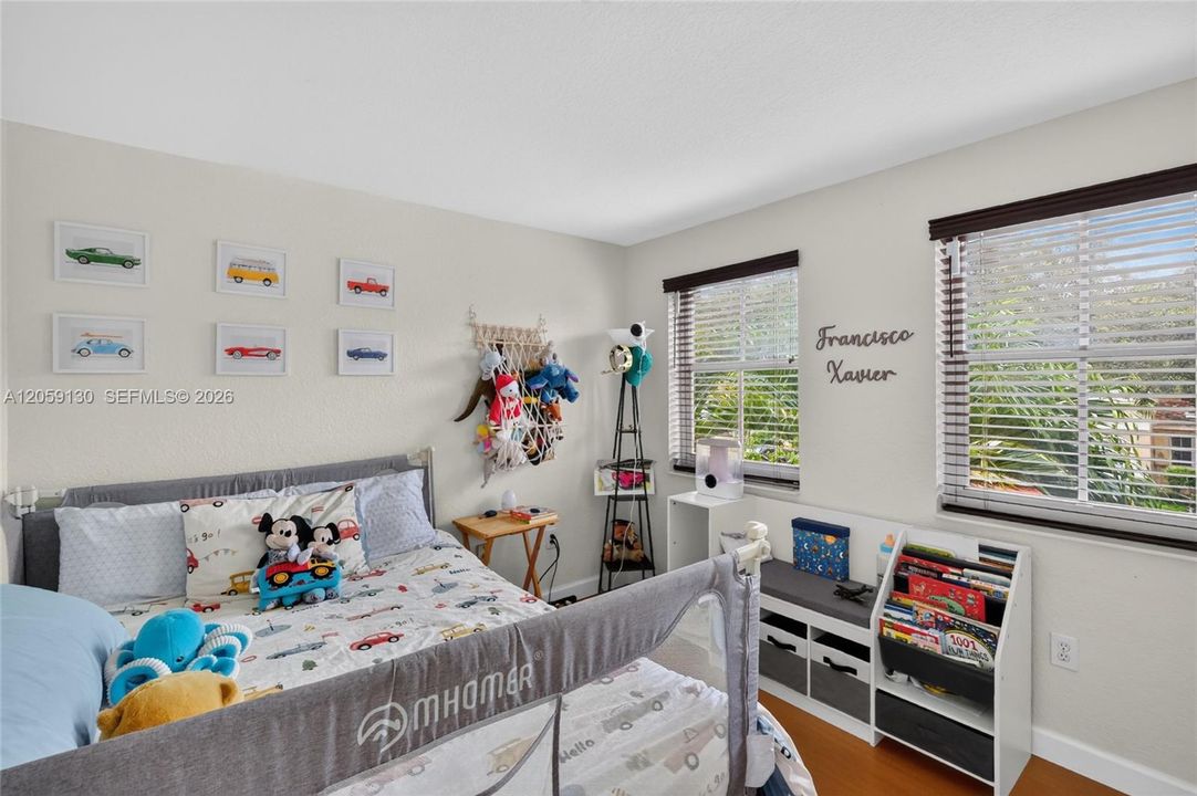 For Rent: $3,500 (3 beds, 2 baths, 1650 Square Feet)