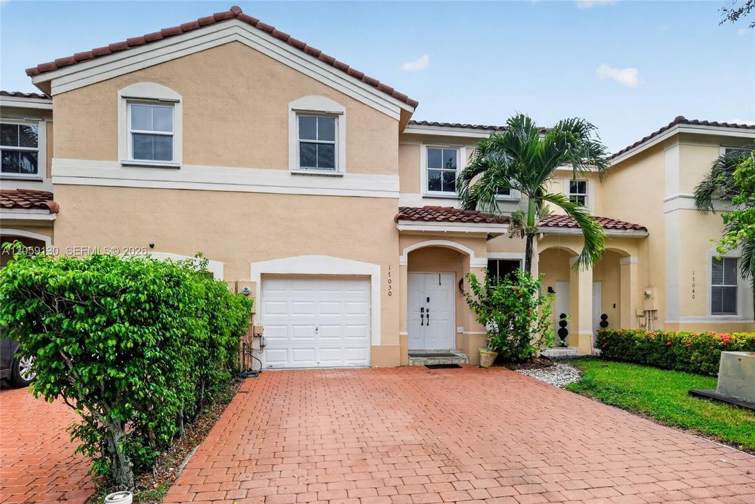 For Rent: $3,500 (3 beds, 2 baths, 1650 Square Feet)