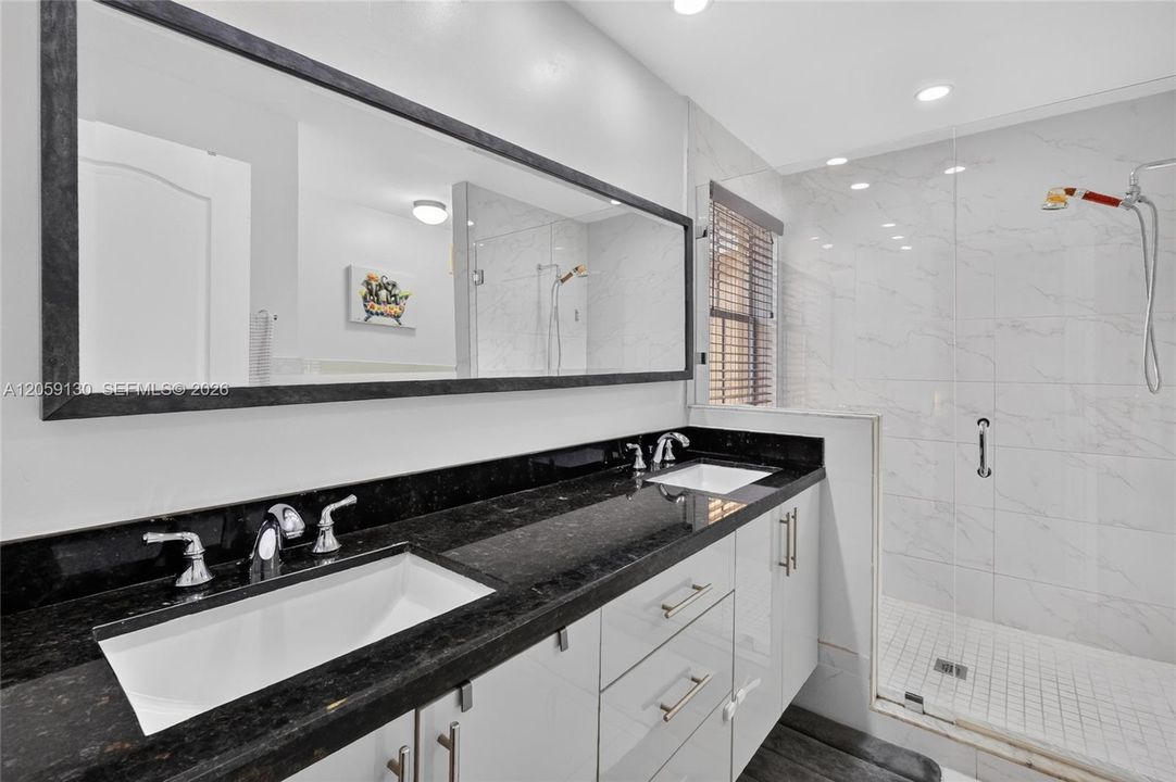 For Rent: $3,500 (3 beds, 2 baths, 1650 Square Feet)