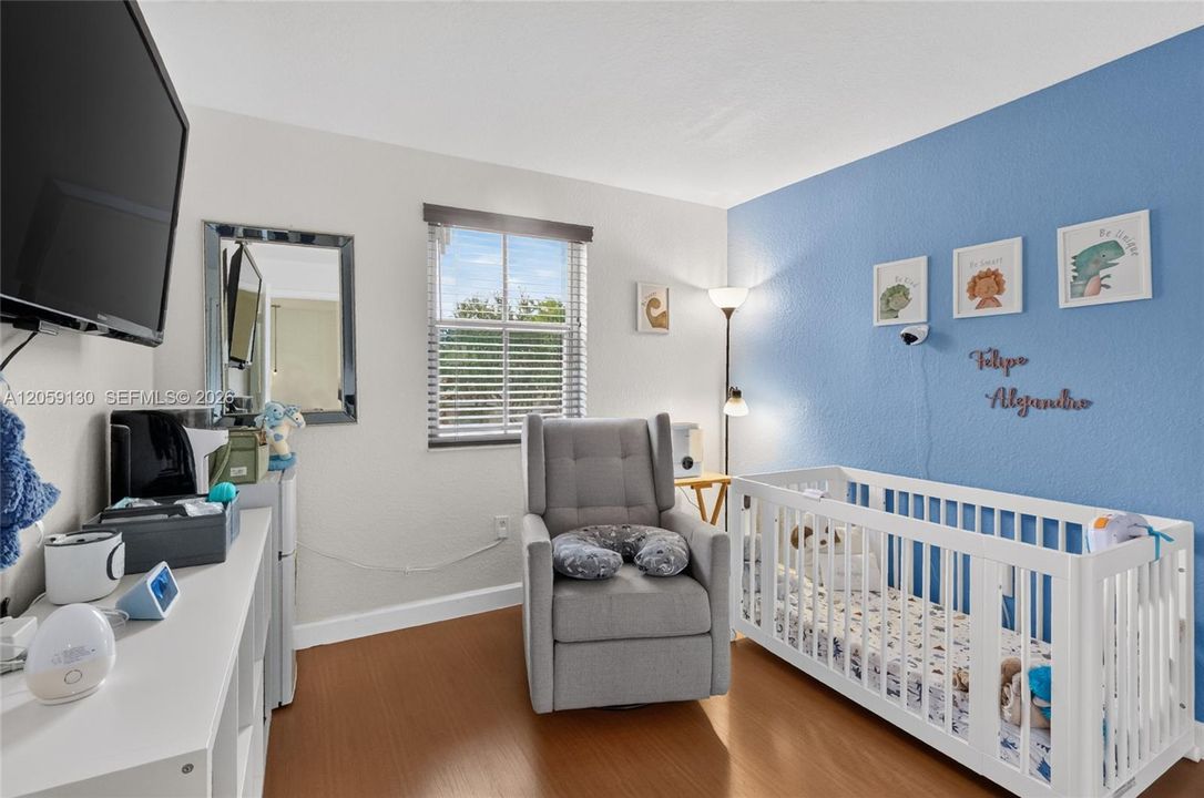 For Rent: $3,500 (3 beds, 2 baths, 1650 Square Feet)