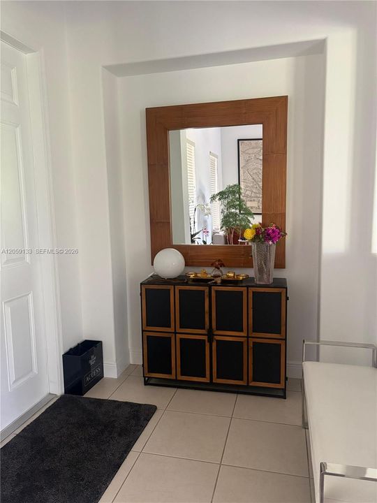 В аренду: $4,500 (3 спален, 2 ванн, 1654 Квадратных фут)