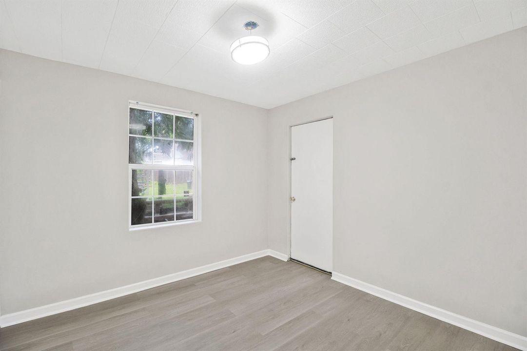 28-web-or-mls-3031-w-jackson-st