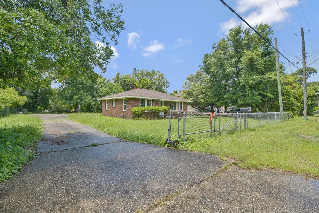 2-web-or-mls-3031-w-jackson-st