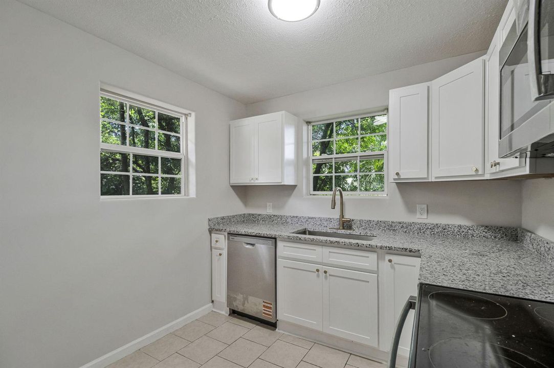 17-web-or-mls-3031-w-jackson-st